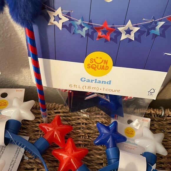 4th of July Party Supplies Light Up Star Headbands Light up Star Glasses Garland - Picture 5 of 12